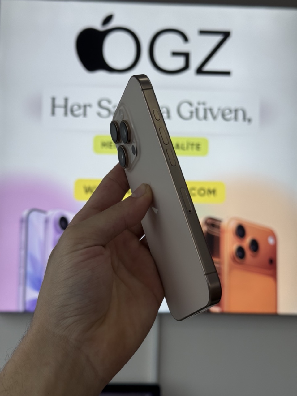 14 Ay Garantili - iPhone 16 Pro 256GB - Çöl Titanyum - %92 - Görsel 2
